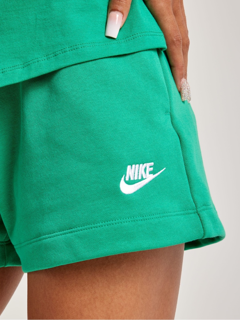 Nike Green V-Neck Sweatshirt and Drawstring Shorts Set fleece nwot - Picture 3 of 5